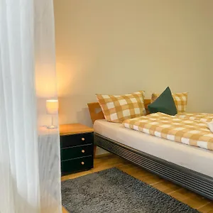 Apartment Am