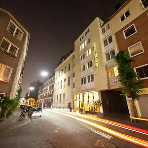 novum-hotel-leonet-koln-altstadt.topcolognehotels.com/